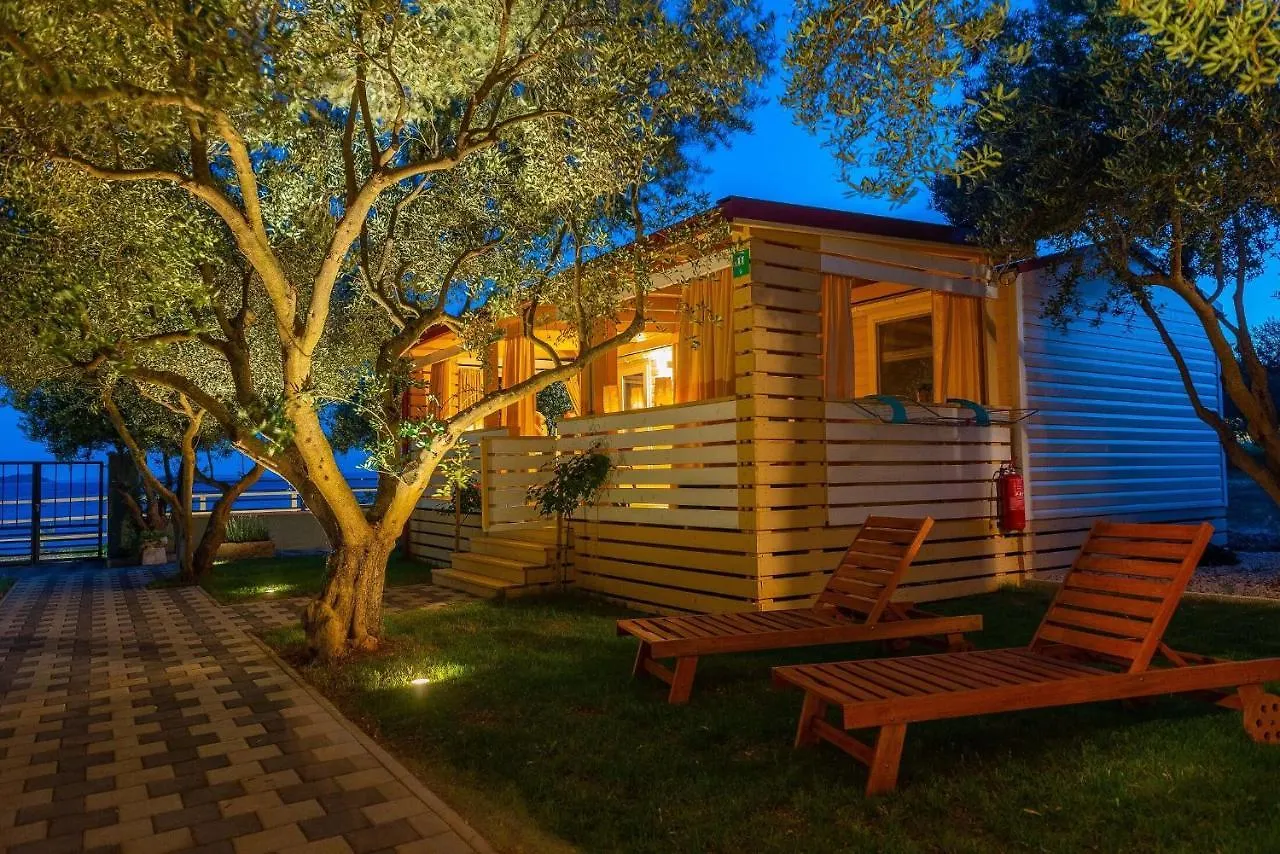 Mobile Home Pecten 03 파코스탄