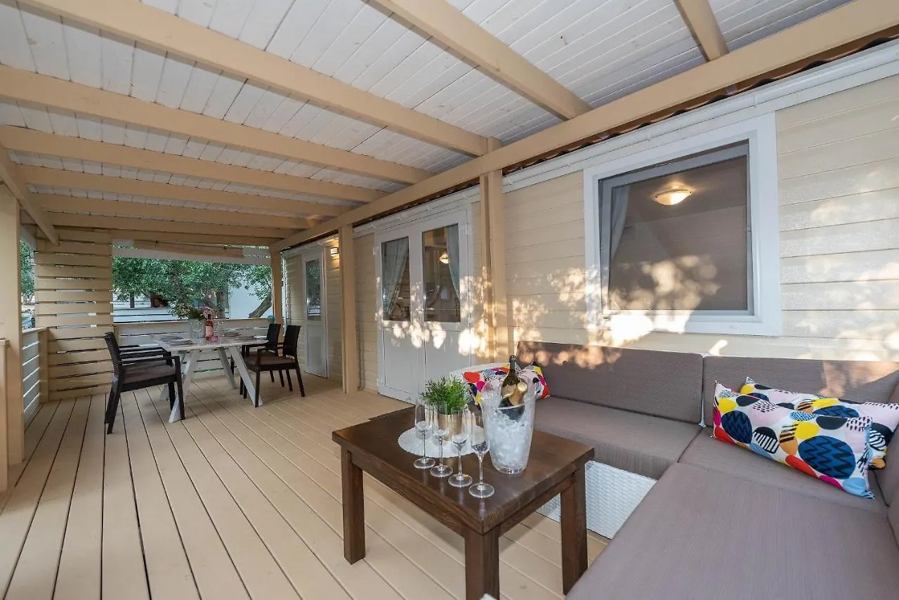 Mobile Home Pecten 03 Pakostane Croatia